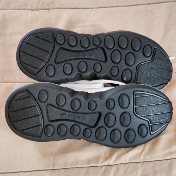 Adidas - Picture 4 of 4